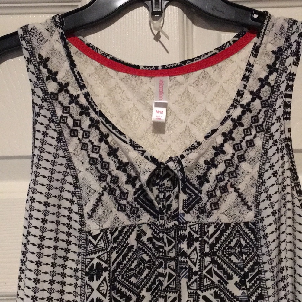 Patterned medium top - Picture 3 of 5